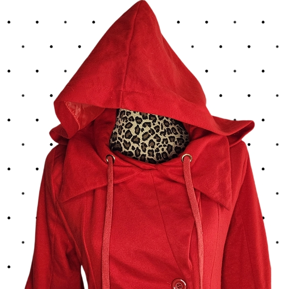 Elegant Red Trench Coat for Women - Picture 6 of 7